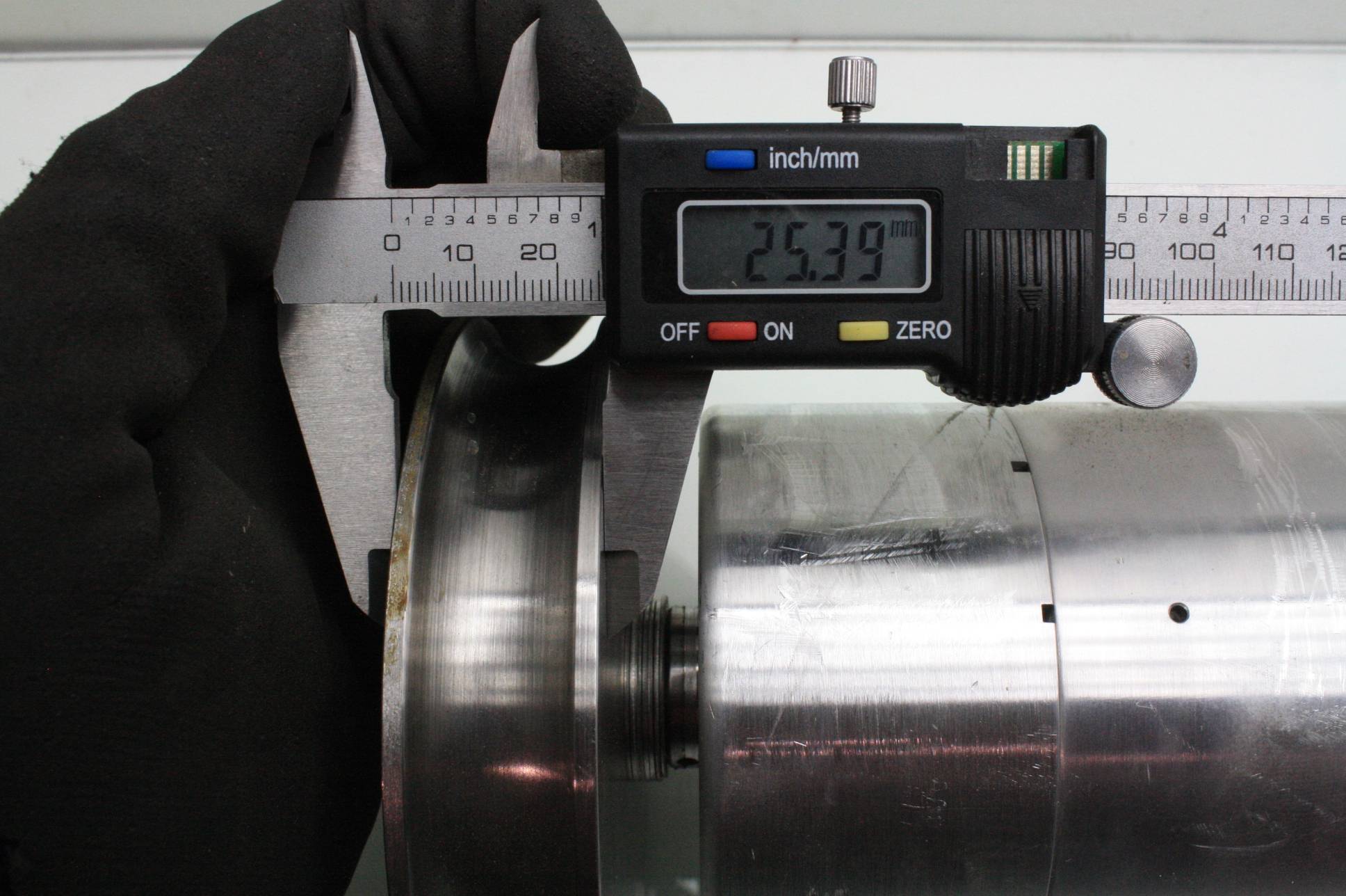 Liquid Cooled Vacuum Chamber Spindle Housing 18