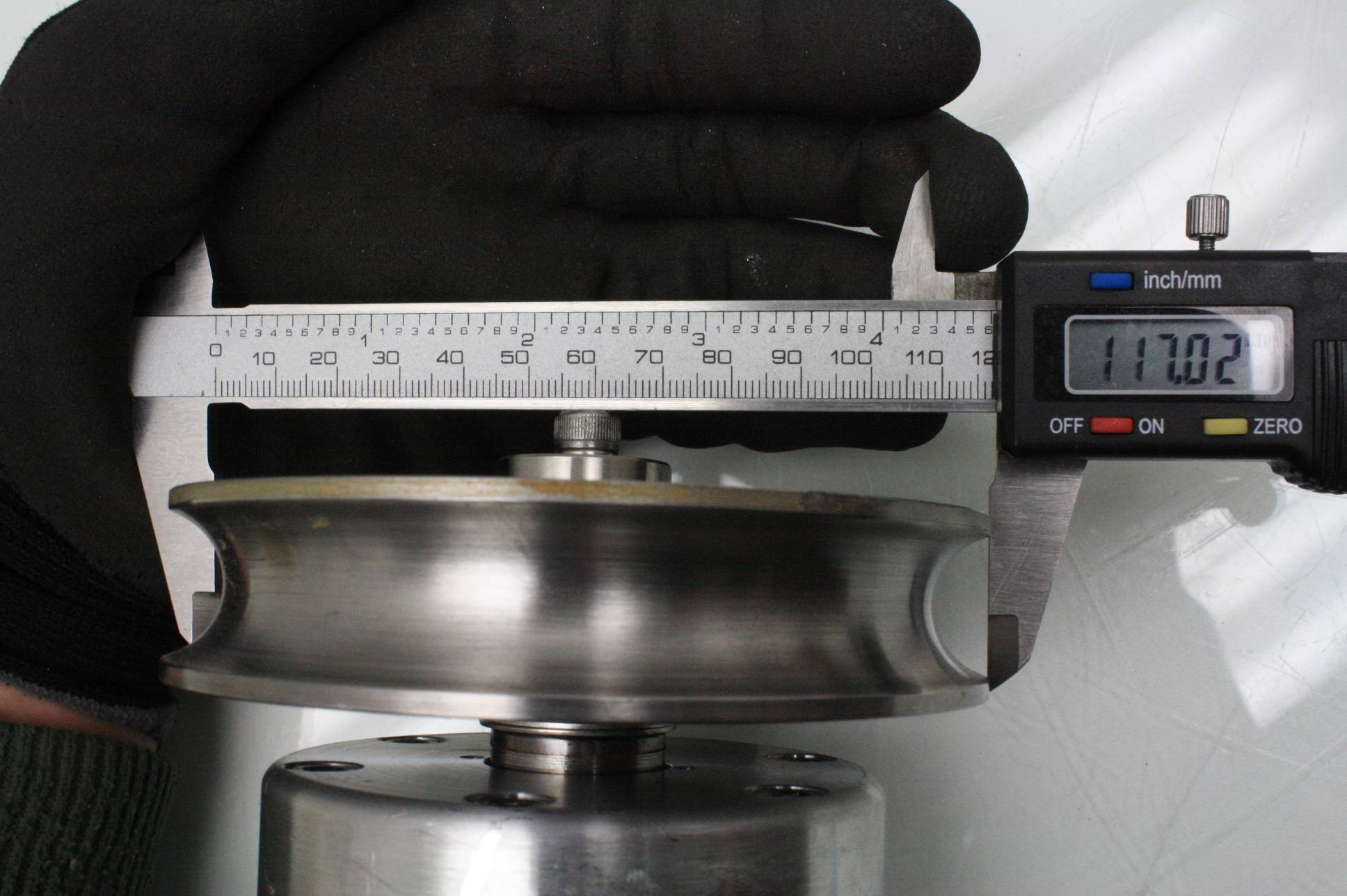 Liquid Cooled Vacuum Chamber Spindle Housing 18